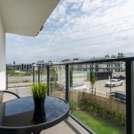 Modern Apartment With Balcony & Free Garage Poznan By Noclegi Renters Esterno foto
