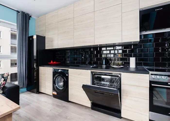Modern Apartment With Balcony & Free Garage Poznan By Noclegi Renters