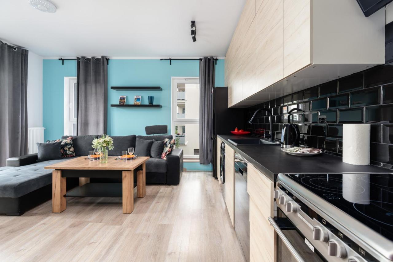 Modern With Balcony & Free Garage By Renters Appartamento *